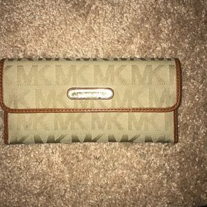 MK wallet